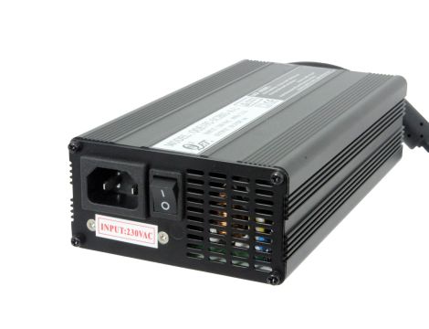 Ładowarka Li-ion/LiFe 7SL/8SF 25.9V 6A - 11