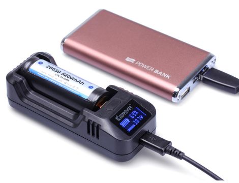 Ładowarka KeepPower L1 LCD Charger - 5